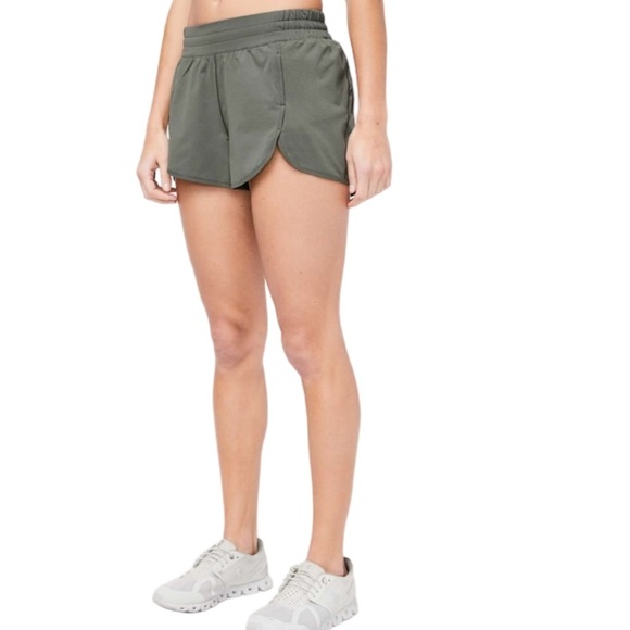 Lululemon Power Stride Short *2.5" Grey Sage Run Side Slits Elastic Drawcord 8 - Picture 1 of 9